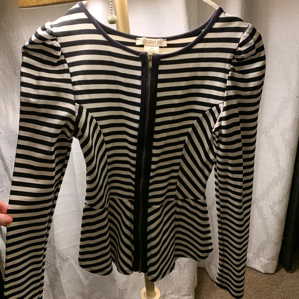 Beautiful striped peplum zip up
